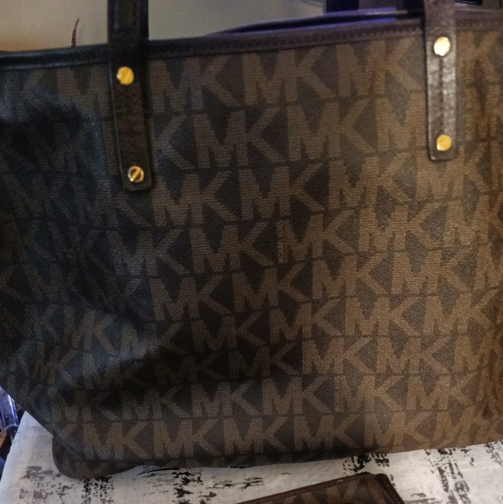 MK